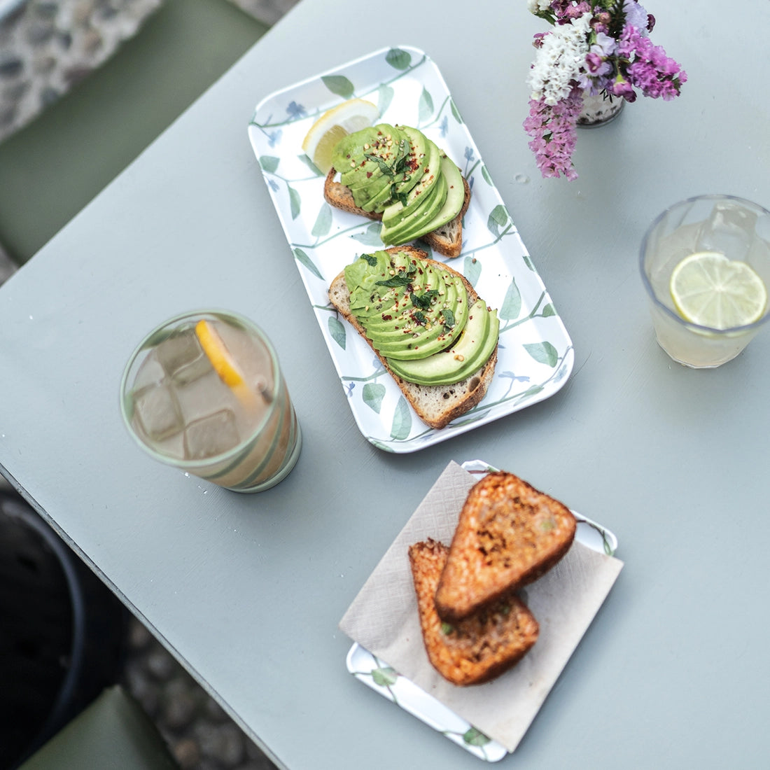 Melamine dinnerware